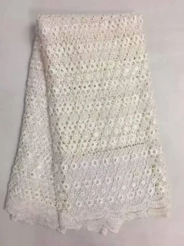 Нов дизайн на африканска лейси плат 2016 бяла сватбена дантела химическо френската дантела за производство на булчински рокли мрежест кабел на едро