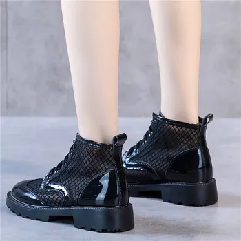2021 сандали големи размери за дамски летни нови лачени окото дишащи дамски обувки на нисък ток от боядисана кожа сандали с дупки